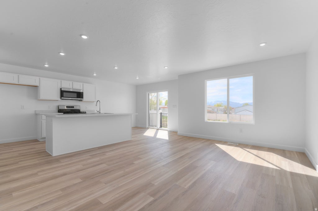 Photo of 1639 N OLD LOON AVE #1377, Tooele, UT 84074 (MLS # 2183629)