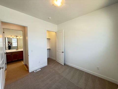 Tiny photo for 2177 W FORTUNE LN #451, Mapleton, UT 84664 (MLS # 2156843)