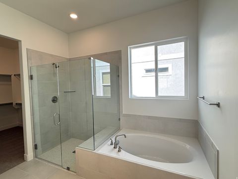 Tiny photo for 2177 W FORTUNE LN #451, Mapleton, UT 84664 (MLS # 2156843)