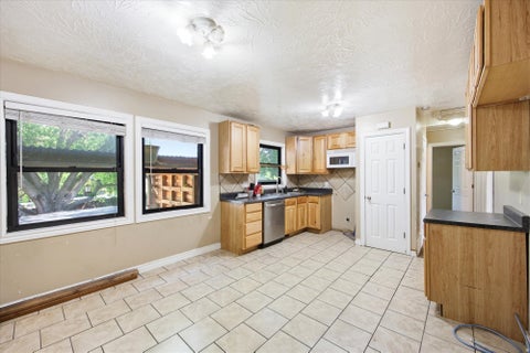 Tiny photo for 4372 S 375 E, Washington Terrace, UT 84405 (MLS # 2177553)