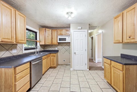 Tiny photo for 4372 S 375 E, Washington Terrace, UT 84405 (MLS # 2177553)