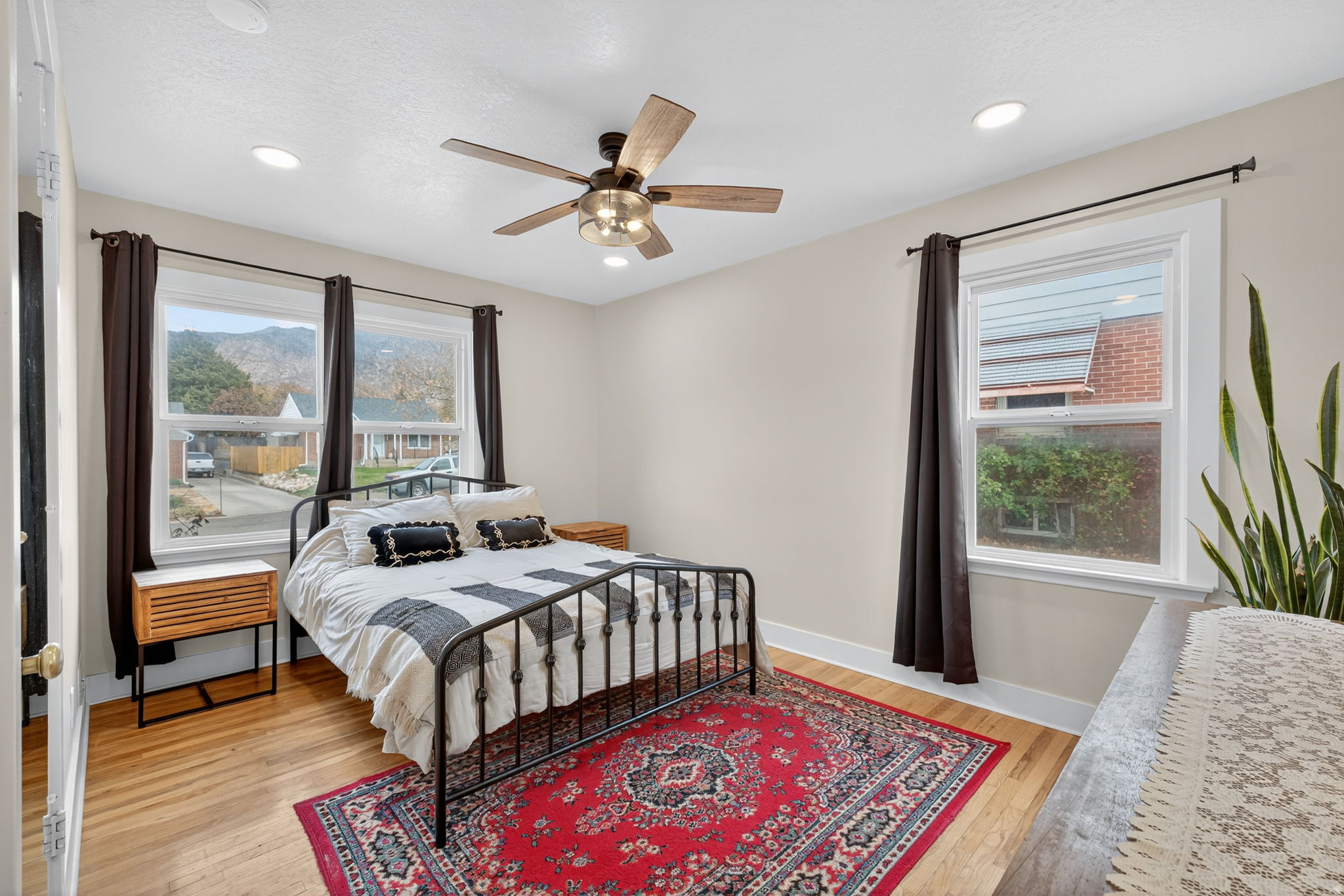 NOB HILL - Residential