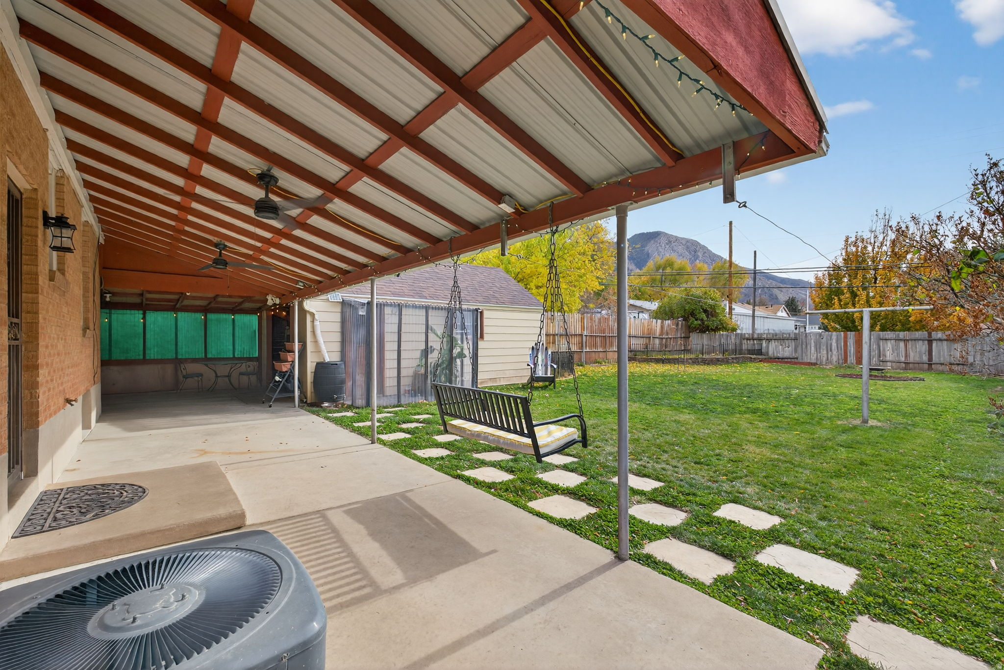 NOB HILL - Residential