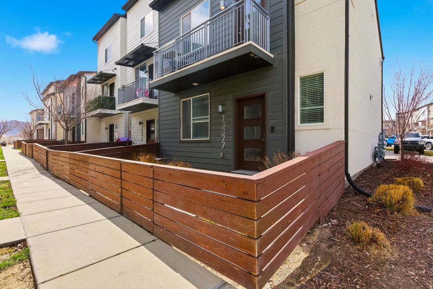 Enjoy LOW electric bills with paid-off solar, on your end unit and easy living in a pool and fitness center community with HOA-maintained exterior. Great Herriman location close to shopping, restaurants, parks and trails. Sq ft figures are an estimate only - obtained from county records.  Buyer is advised to obtain an independent measurement.