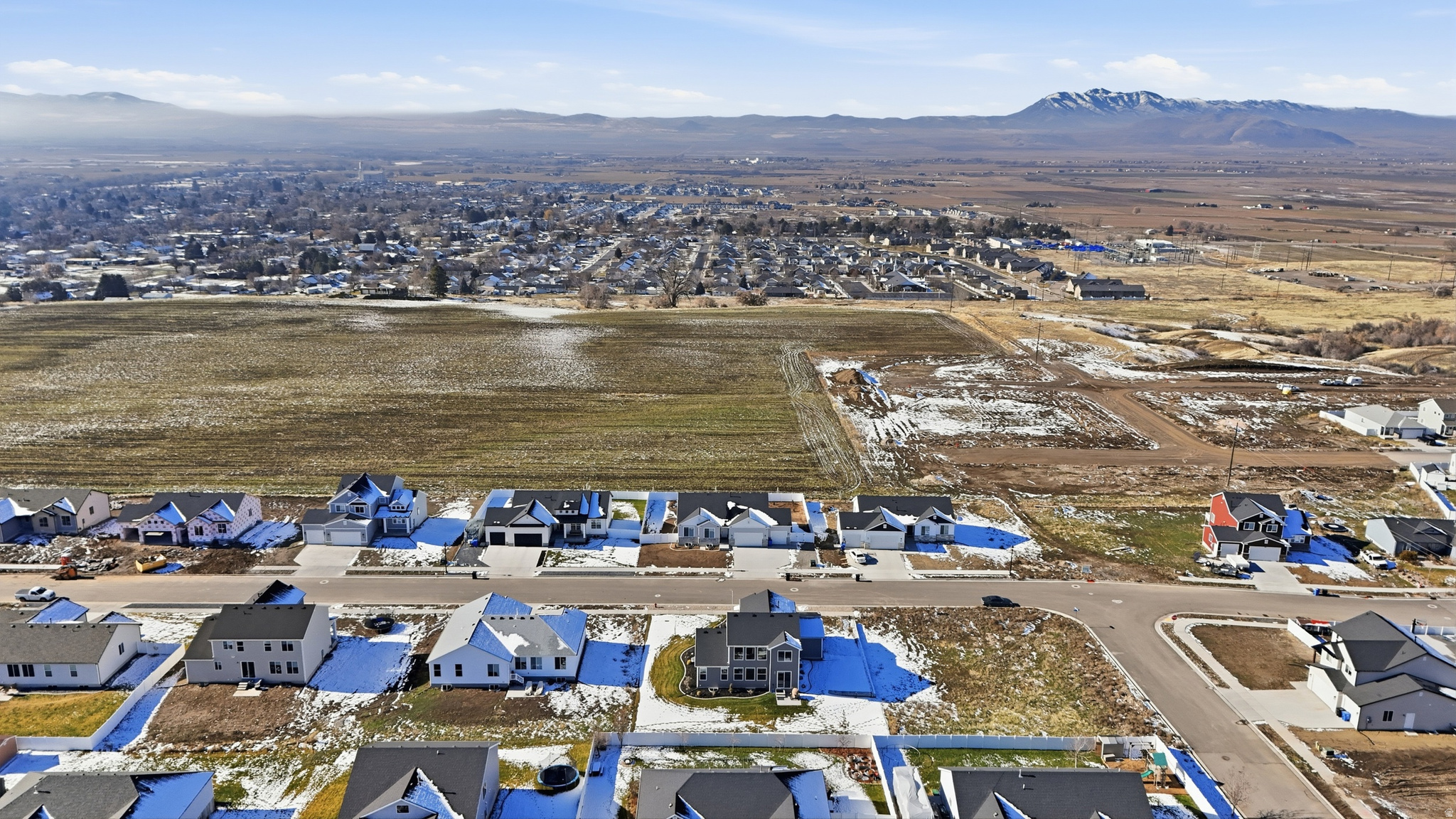 SUNSET RIDGES - Residential