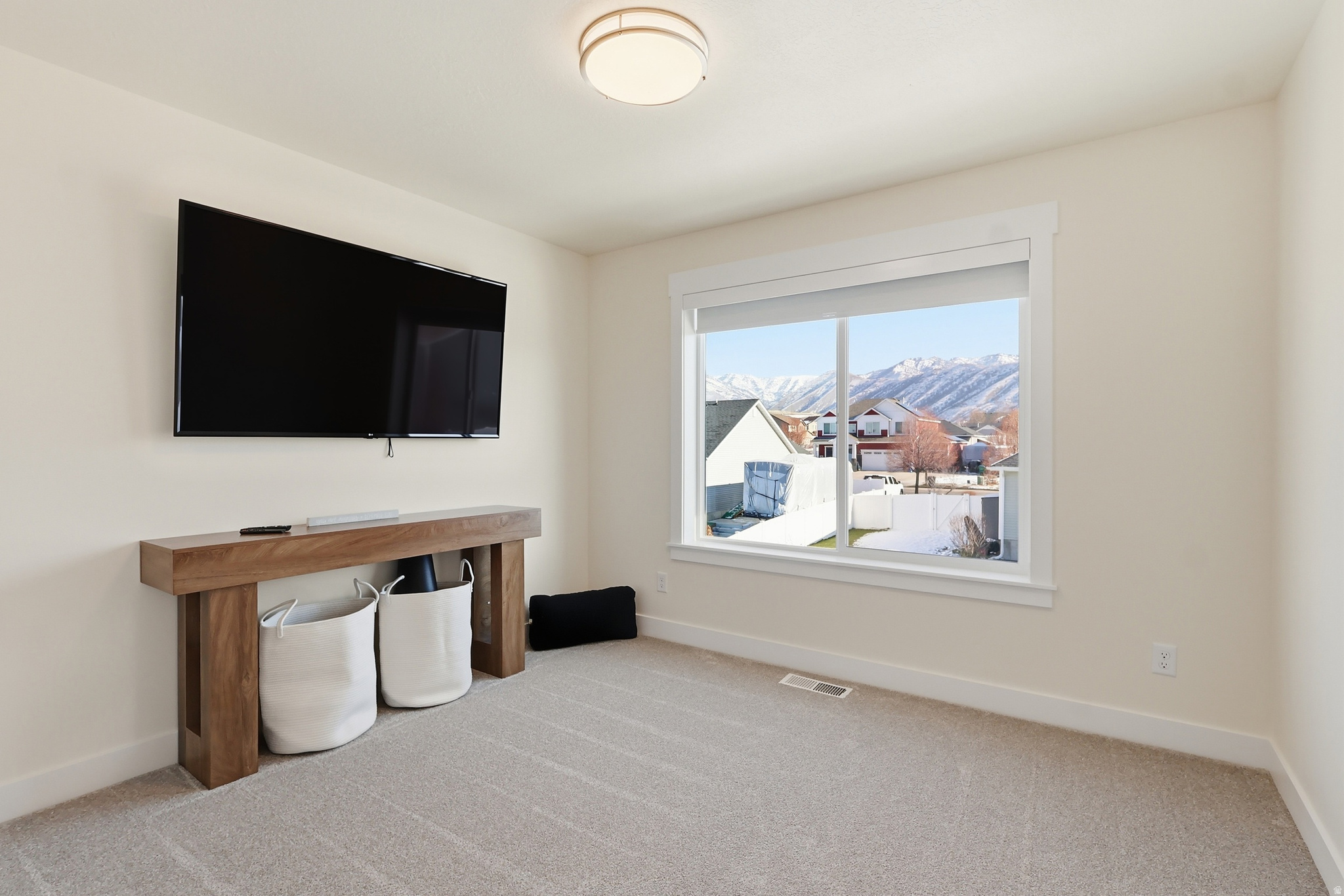 SUNSET RIDGES - Residential