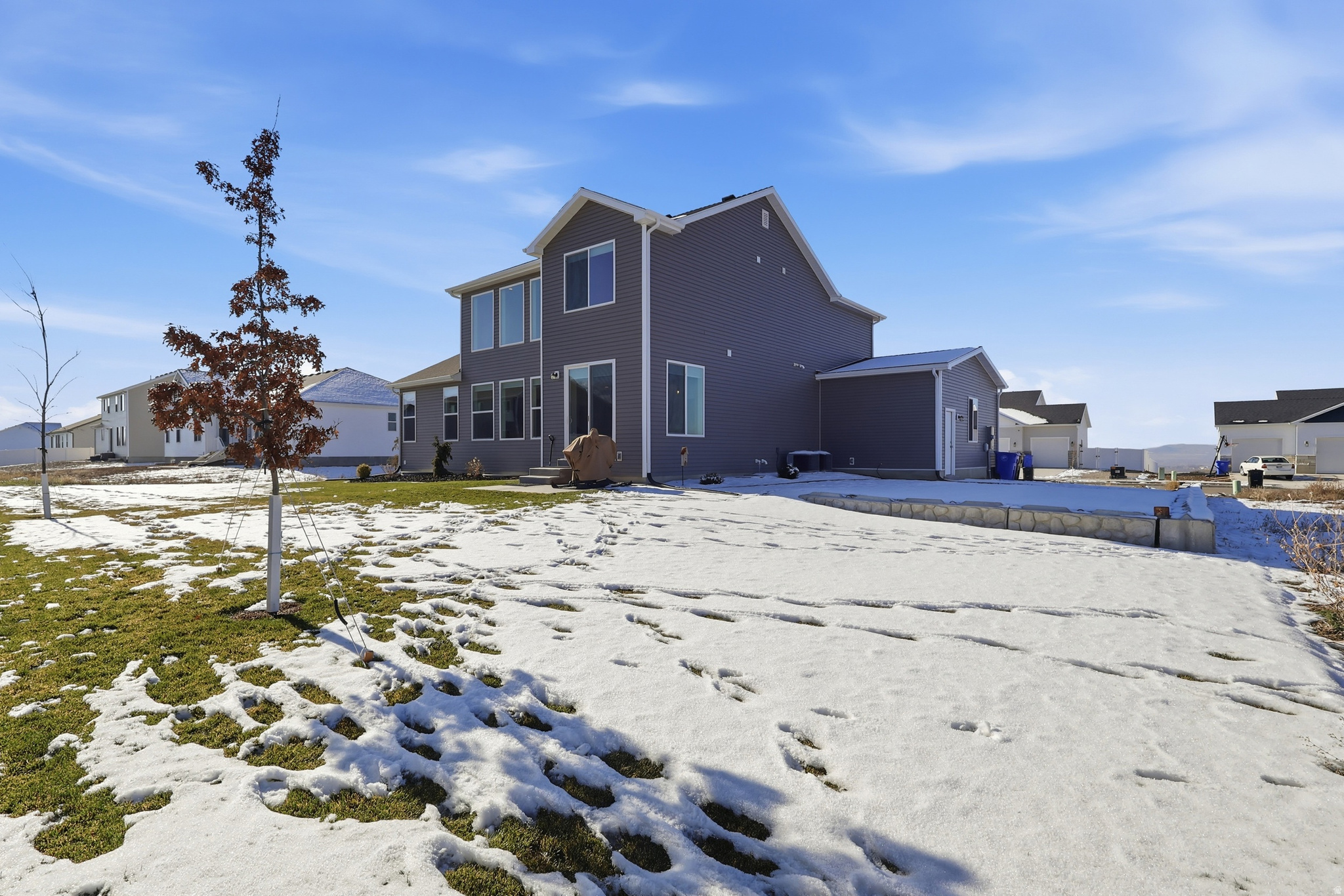 SUNSET RIDGES - Residential