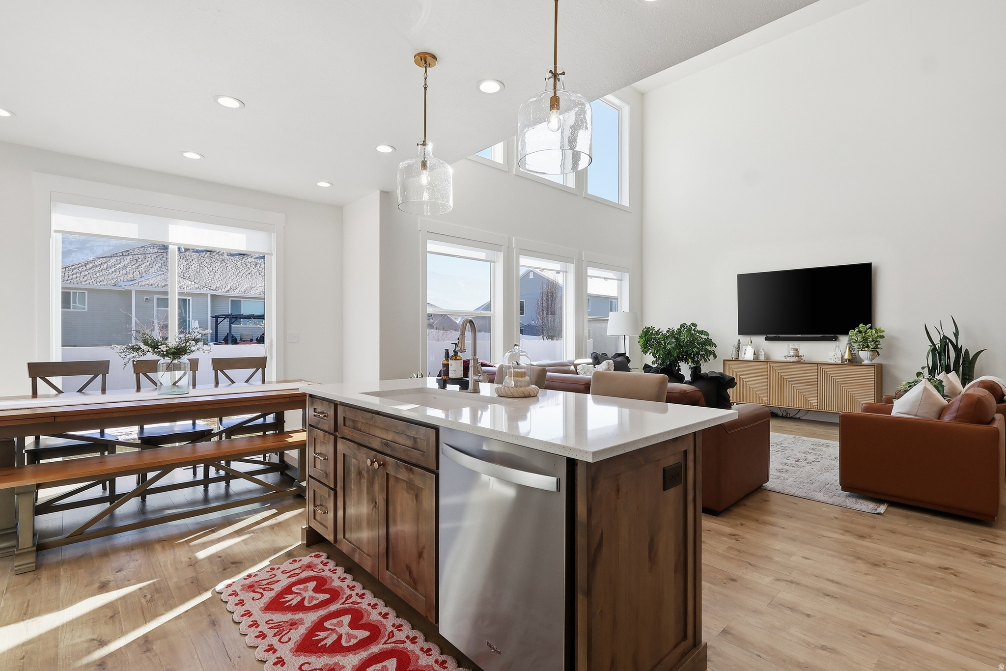 SUNSET RIDGES - Residential