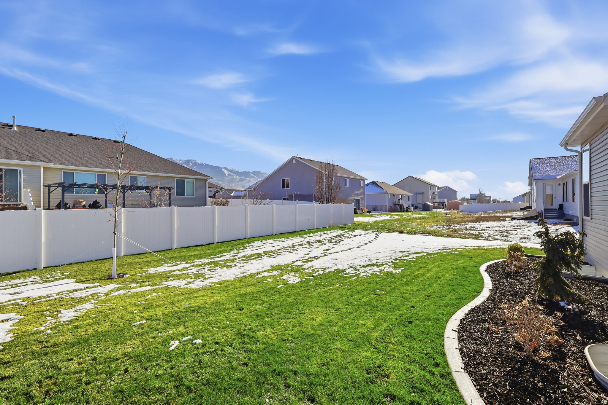 SUNSET RIDGES - Residential