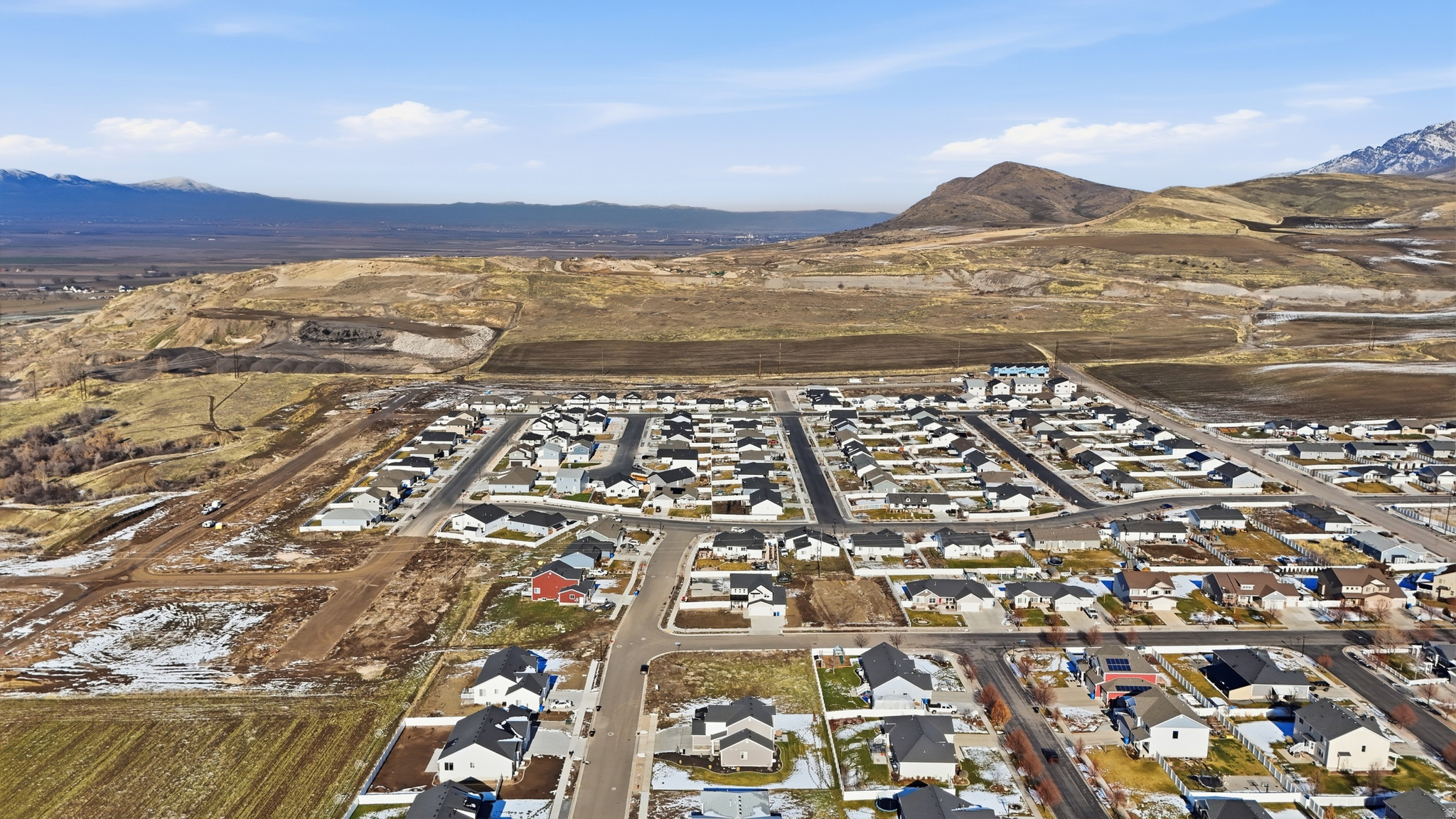 SUNSET RIDGES - Residential