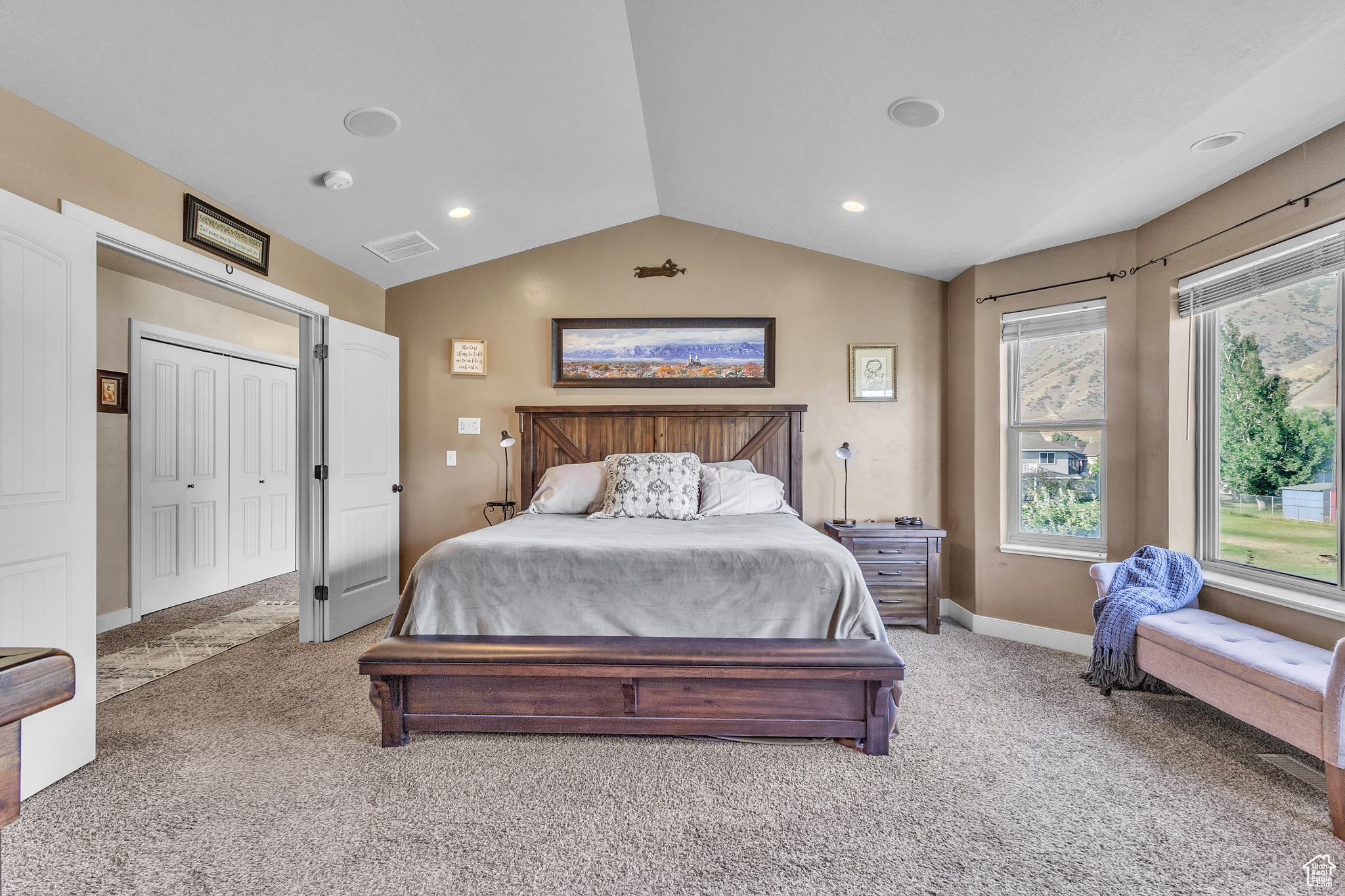 SOUTHRIDGE ACRES - Residential