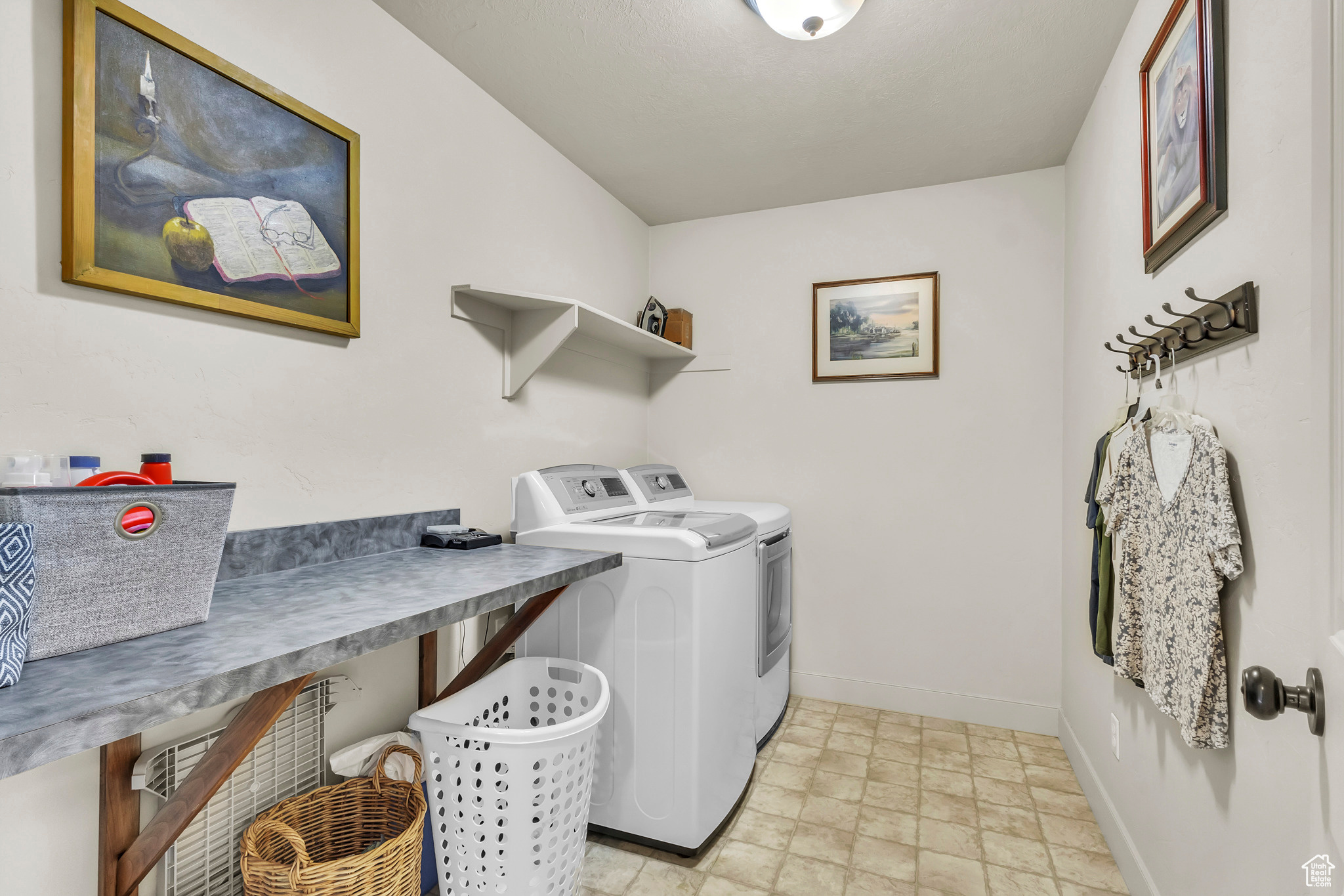 SOUTHRIDGE ACRES - Residential