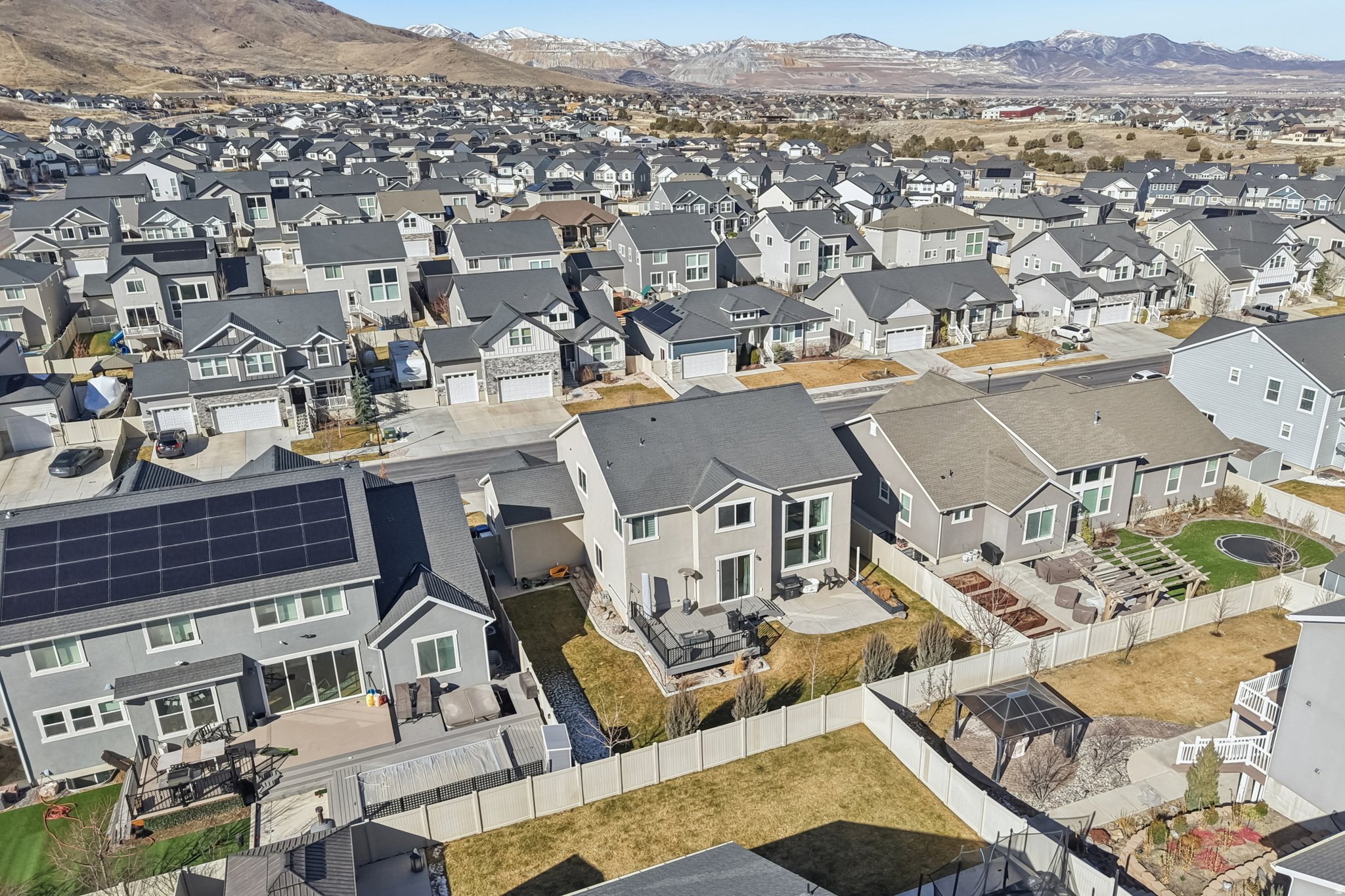 GRAYSTONE - Residential