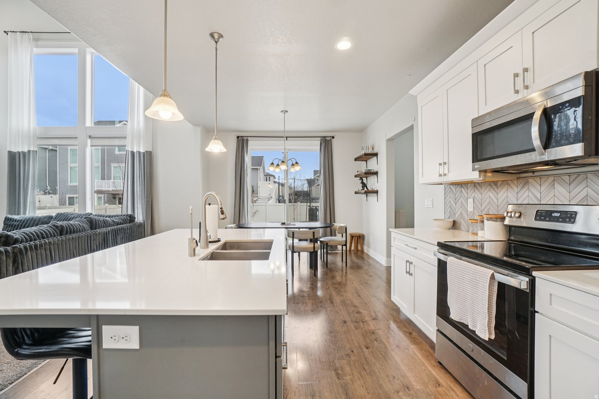 GRAYSTONE - Residential