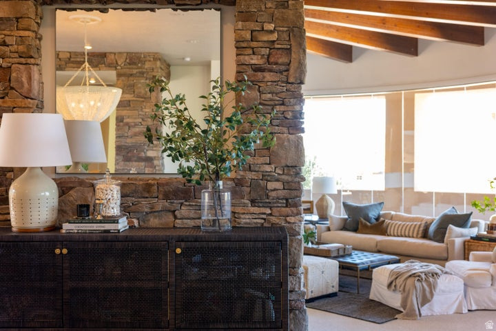 STONE CLIFF 1 - Residential