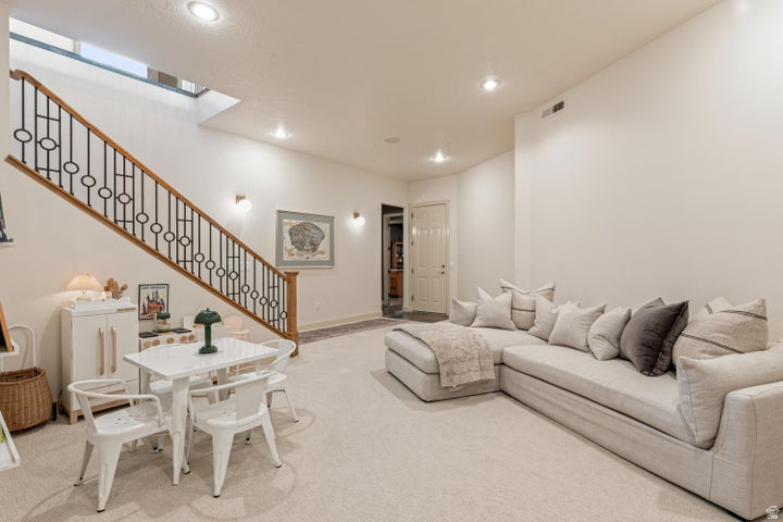 STONE CLIFF 1 - Residential