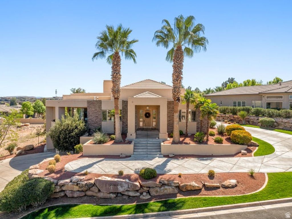 Photo of 2266 STONE DR, Saint George, UT 84790 (MLS # 2149840)