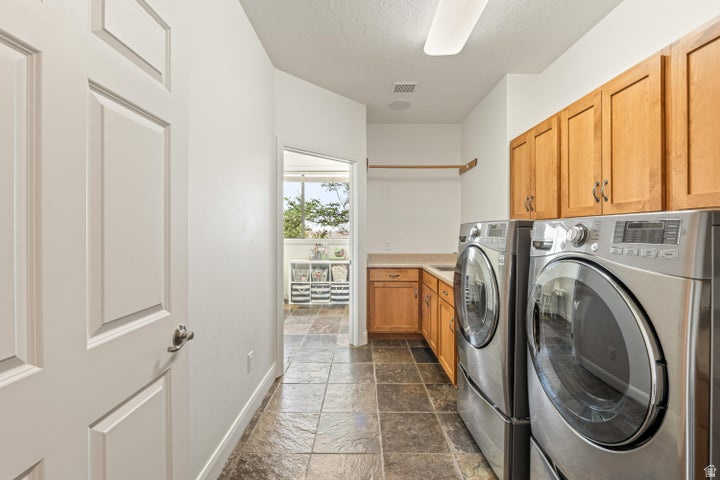 STONE CLIFF 1 - Residential