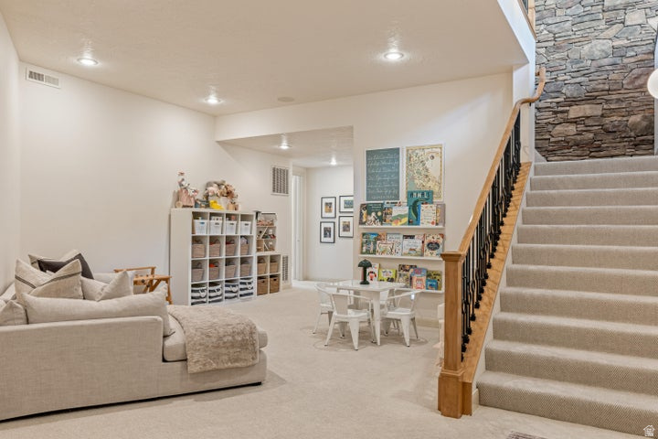 STONE CLIFF 1 - Residential