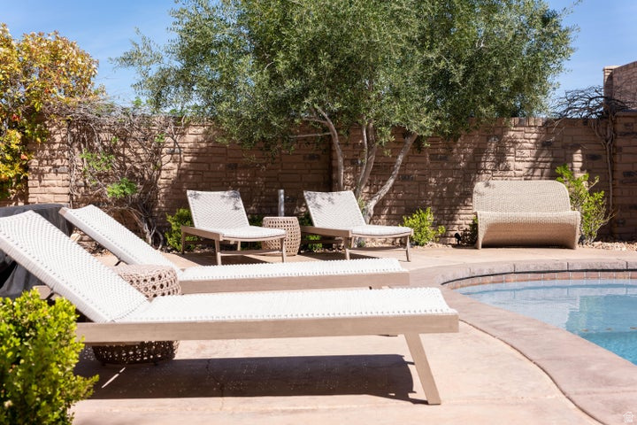 STONE CLIFF 1 - Residential