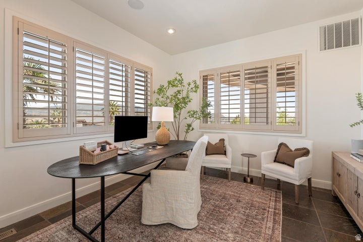 STONE CLIFF 1 - Residential