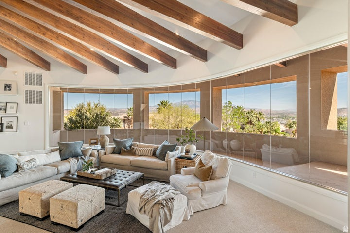 STONE CLIFF 1 - Residential