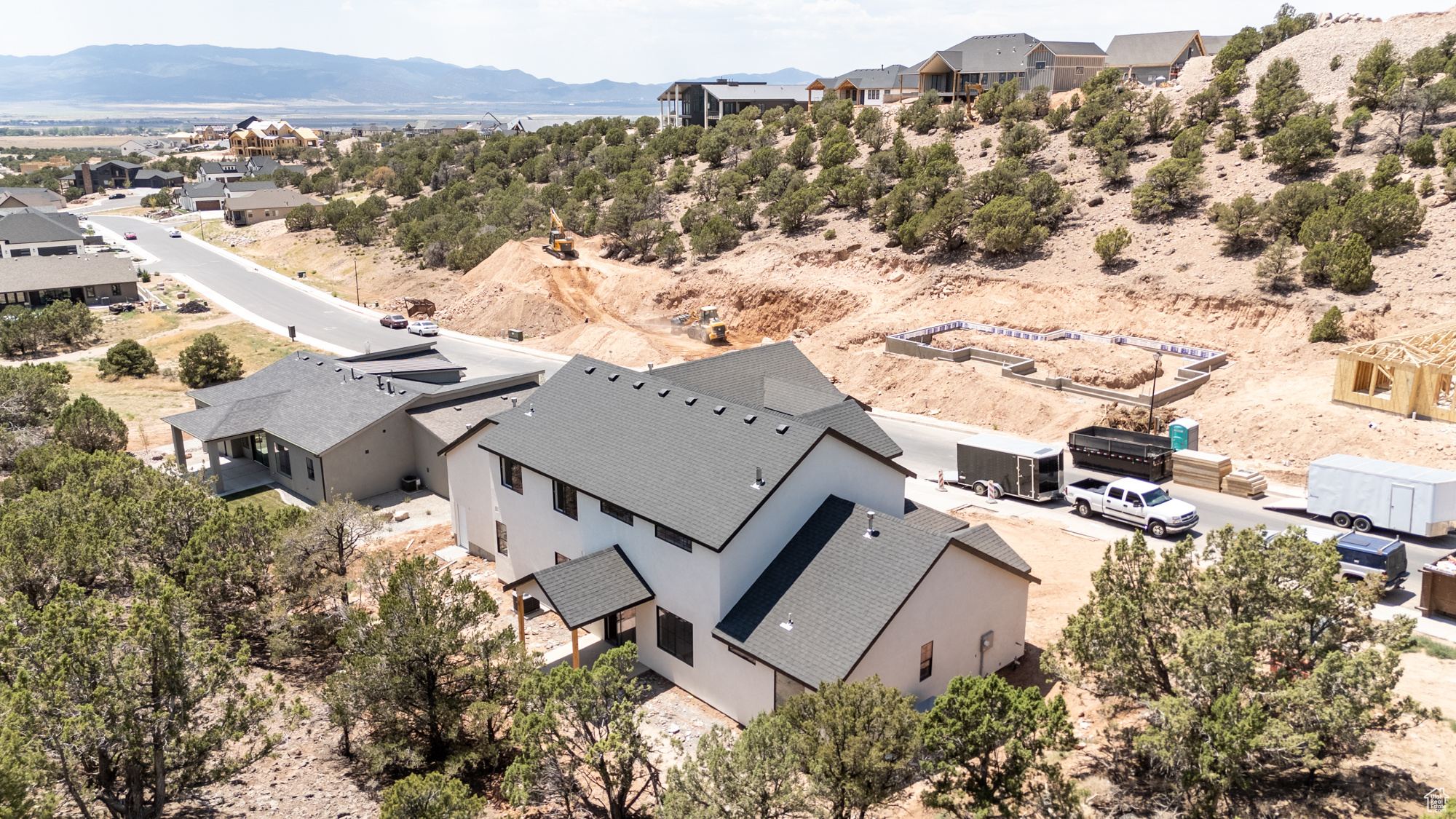 SADDLEBACK RIDGE - Residential