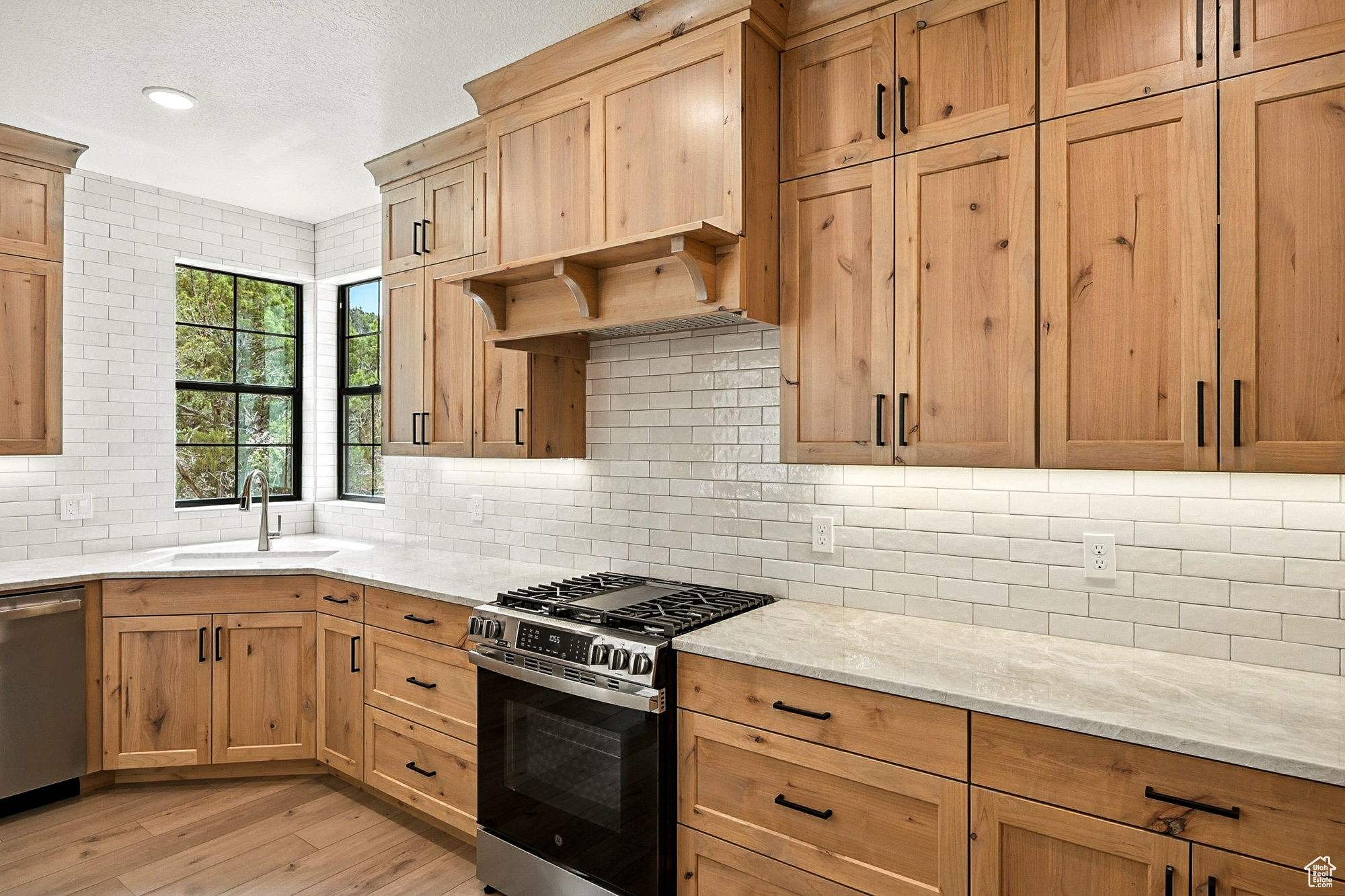 SADDLEBACK RIDGE - Residential
