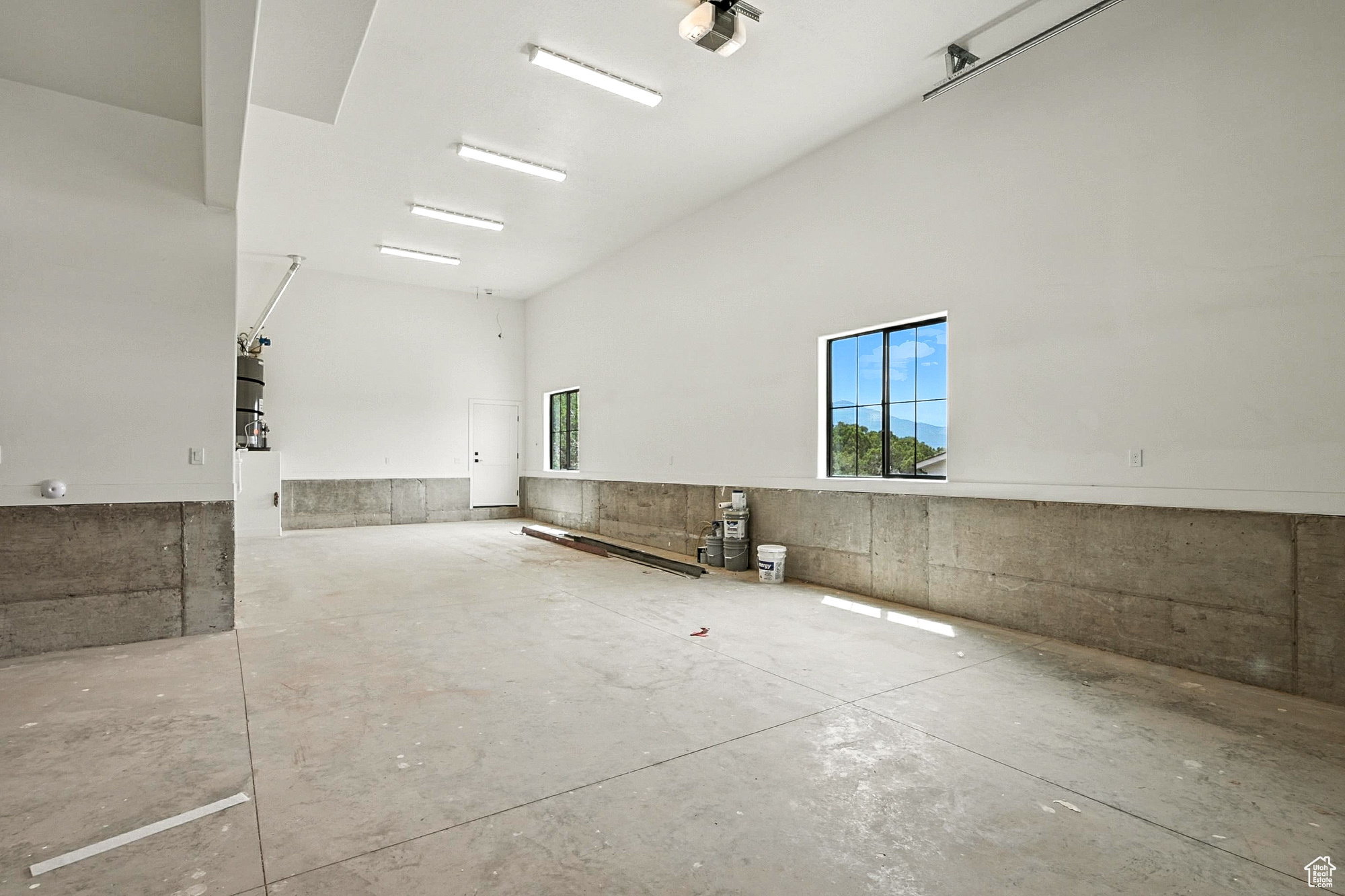 SADDLEBACK RIDGE - Residential