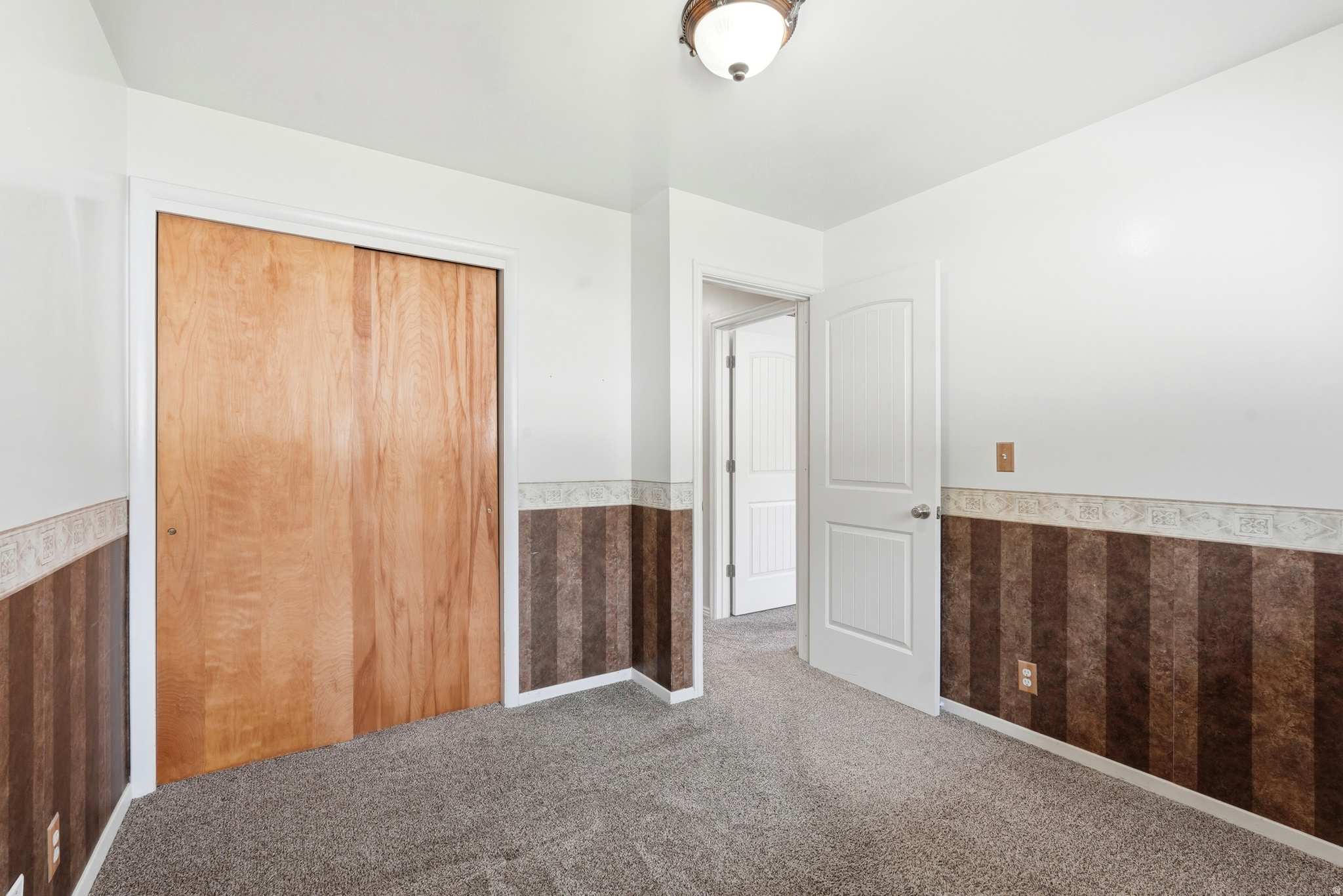 HILLCREST - Residential