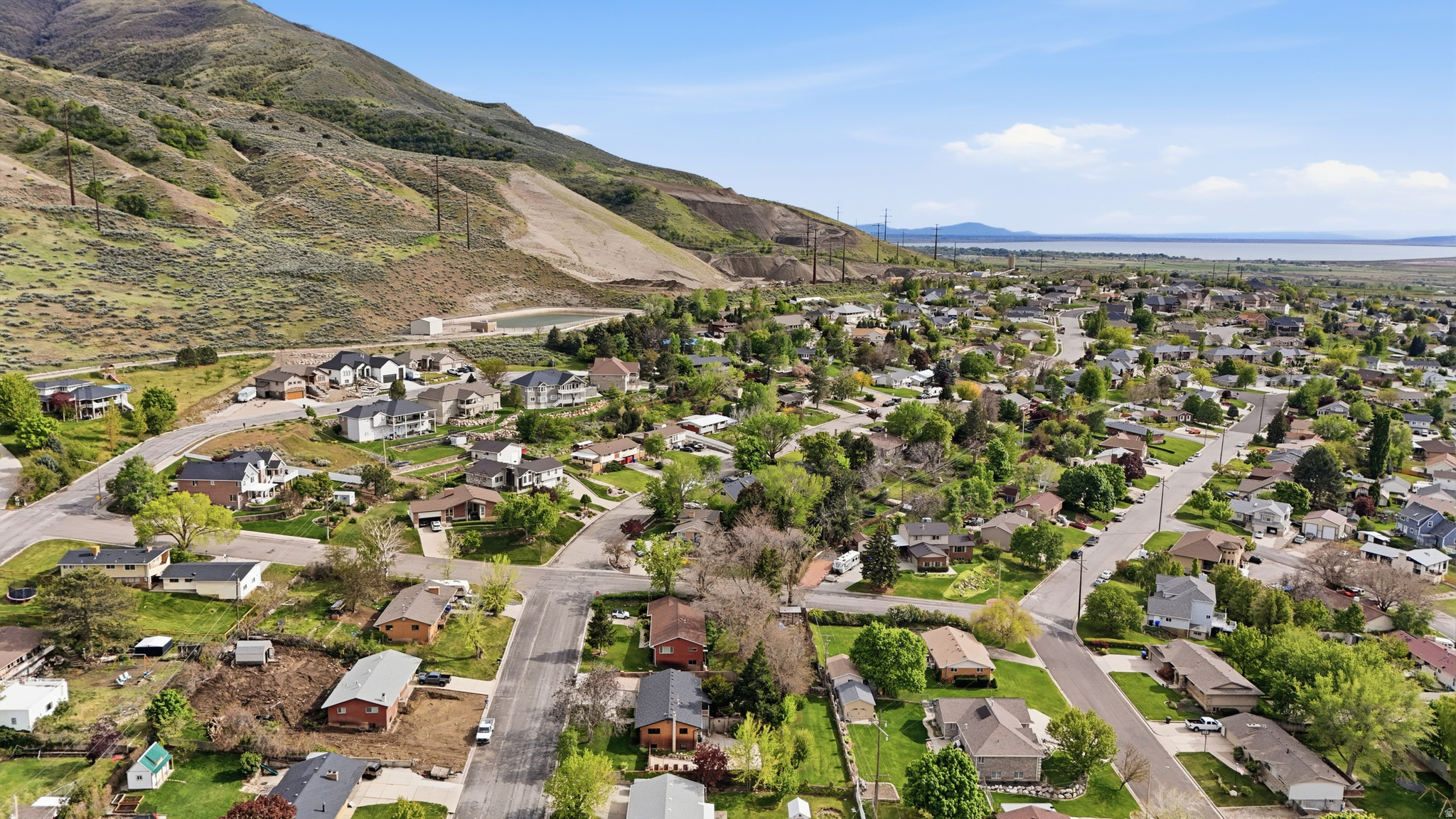 HILLCREST - Residential