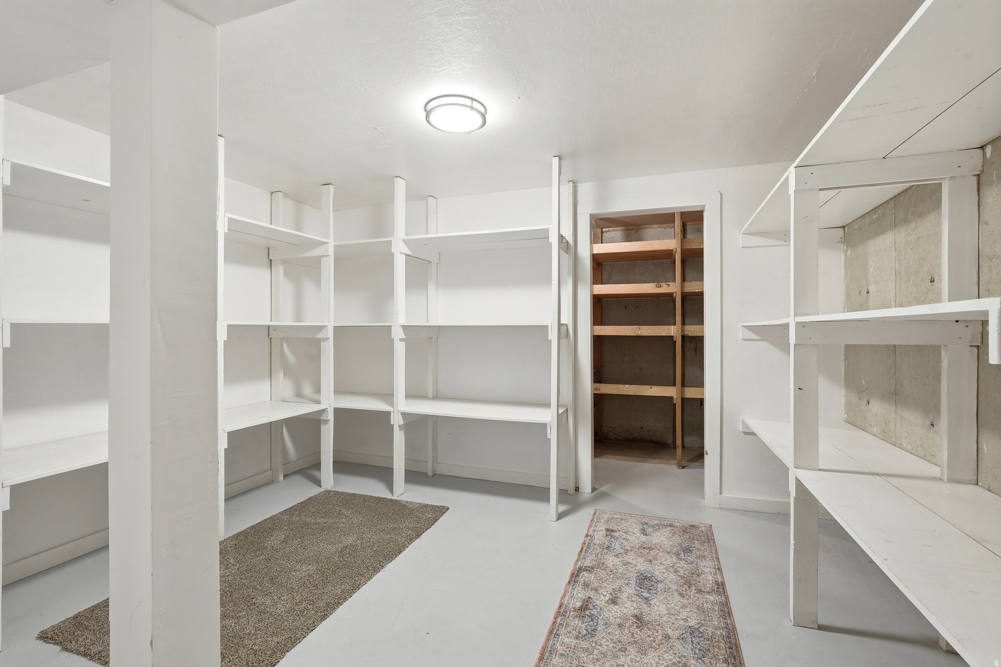 HILLCREST - Residential