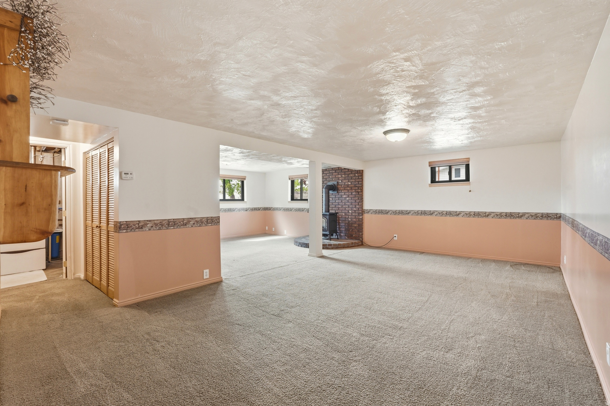 HILLCREST - Residential