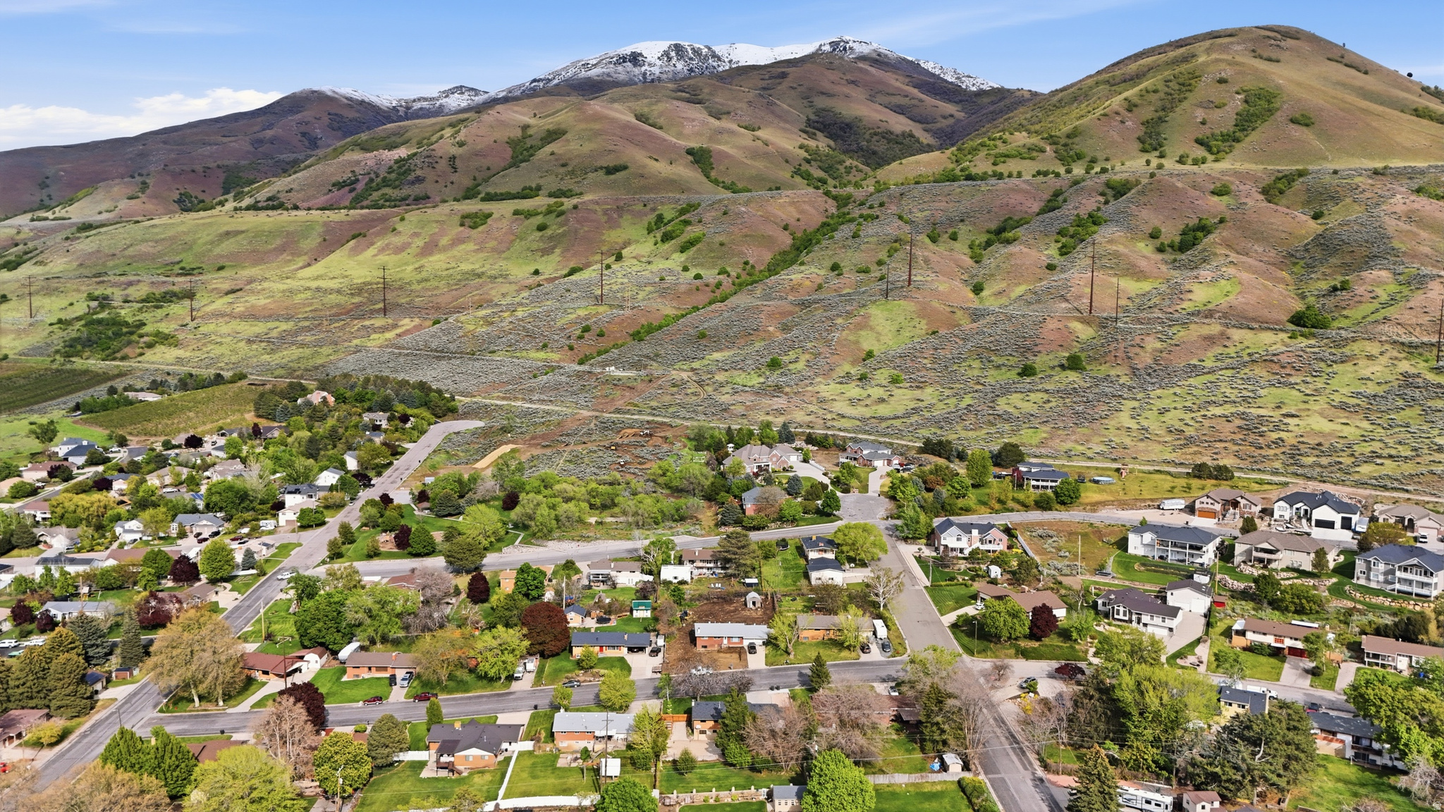 HILLCREST - Residential