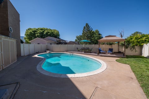 Tiny photo for 842 ASPEN EAST DR E, Layton, UT 84041 (MLS # 2169973)