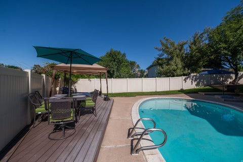 Tiny photo for 842 ASPEN EAST DR E, Layton, UT 84041 (MLS # 2169973)