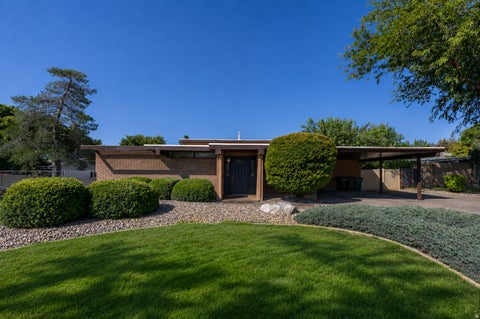 Tiny photo for 842 ASPEN EAST DR E, Layton, UT 84041 (MLS # 2169973)