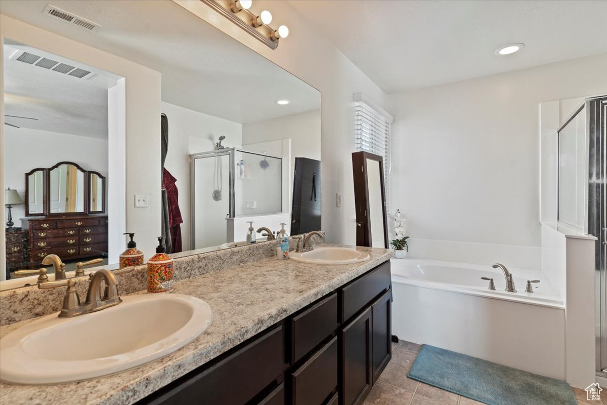 FOXBORO NORTH STONEH - Residential