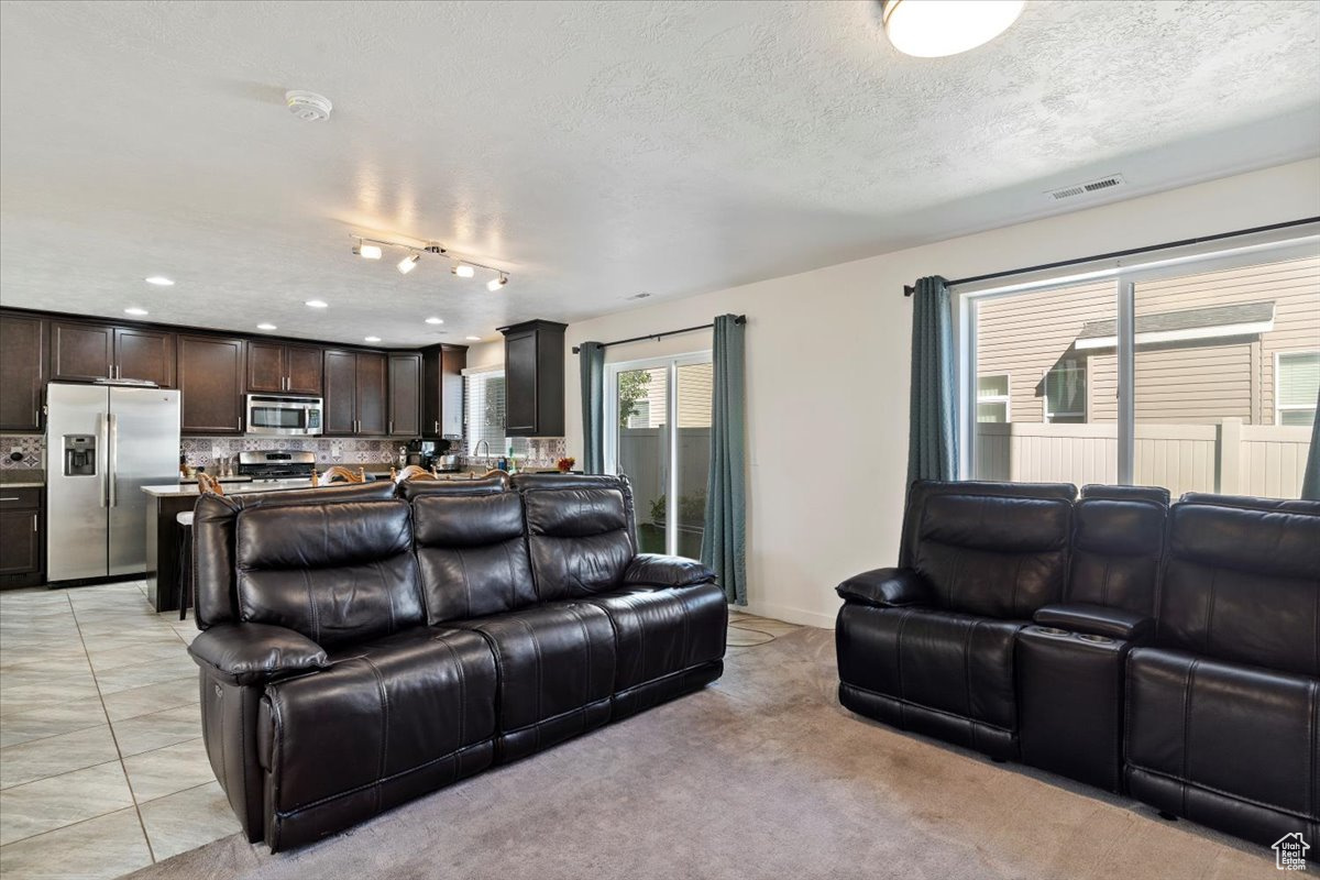 FOXBORO NORTH STONEH - Residential