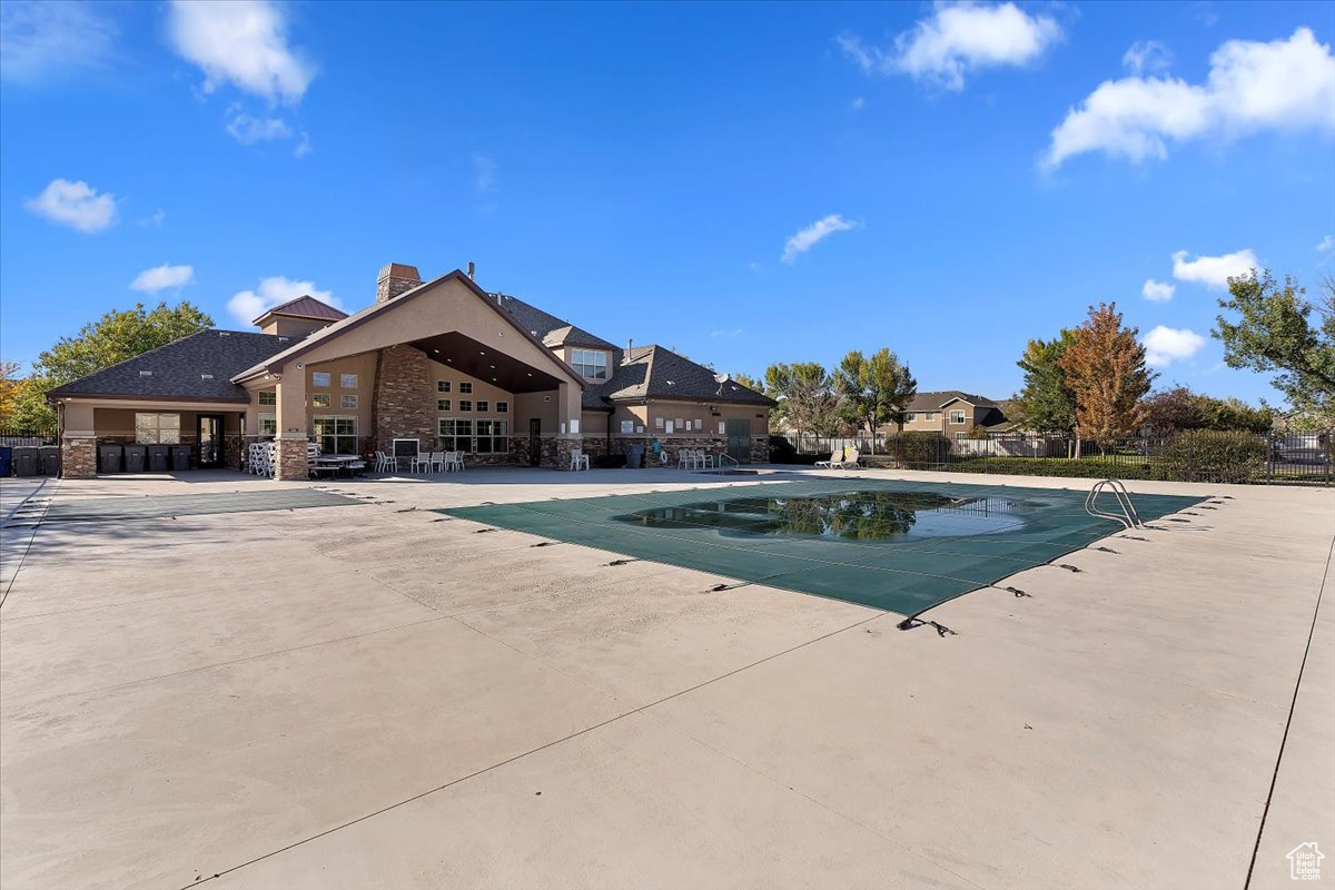 FOXBORO NORTH STONEH - Residential