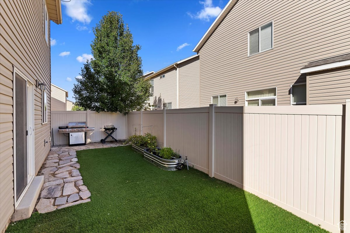 FOXBORO NORTH STONEH - Residential