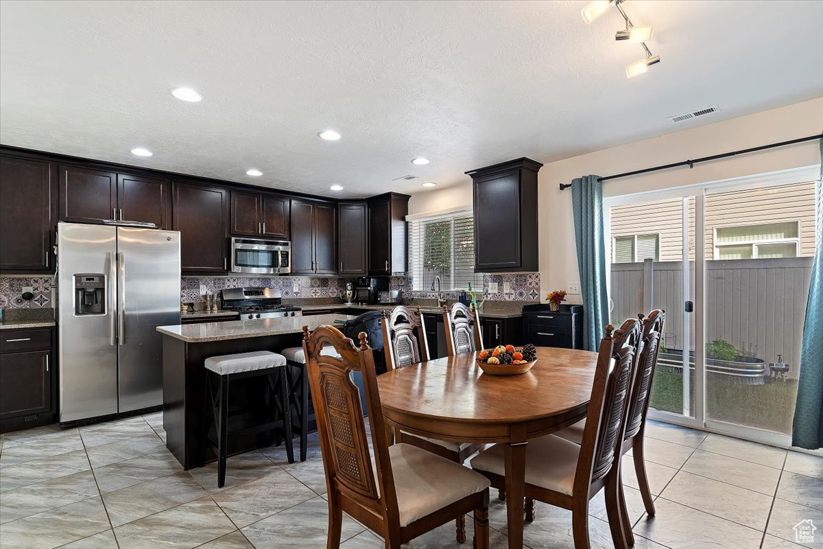 FOXBORO NORTH STONEH - Residential