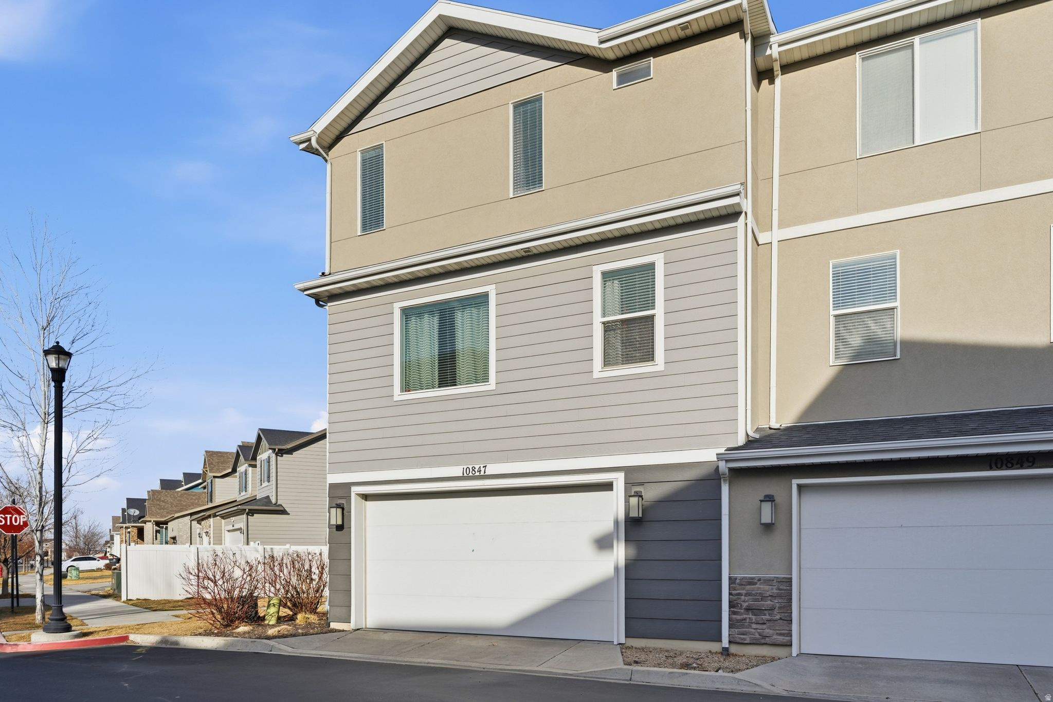 MEADOWS - Residential