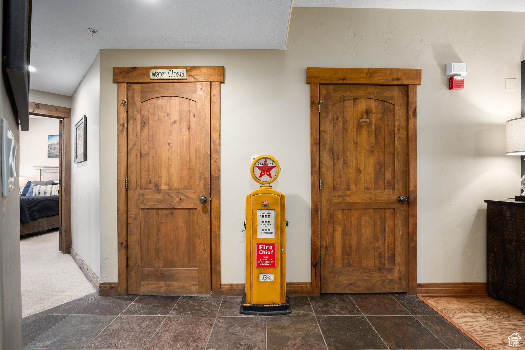 TOWN POINTE - Residential