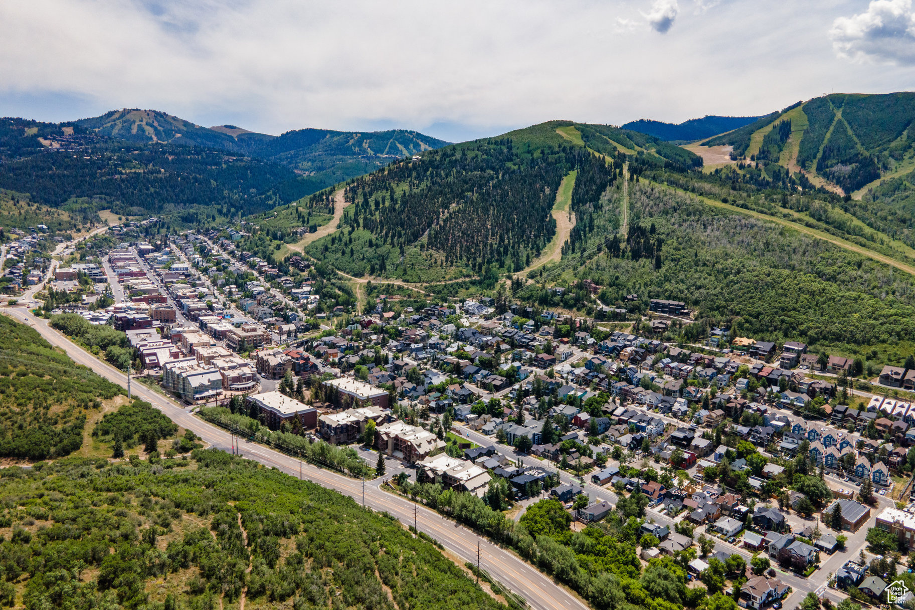 TOWN POINTE - Residential