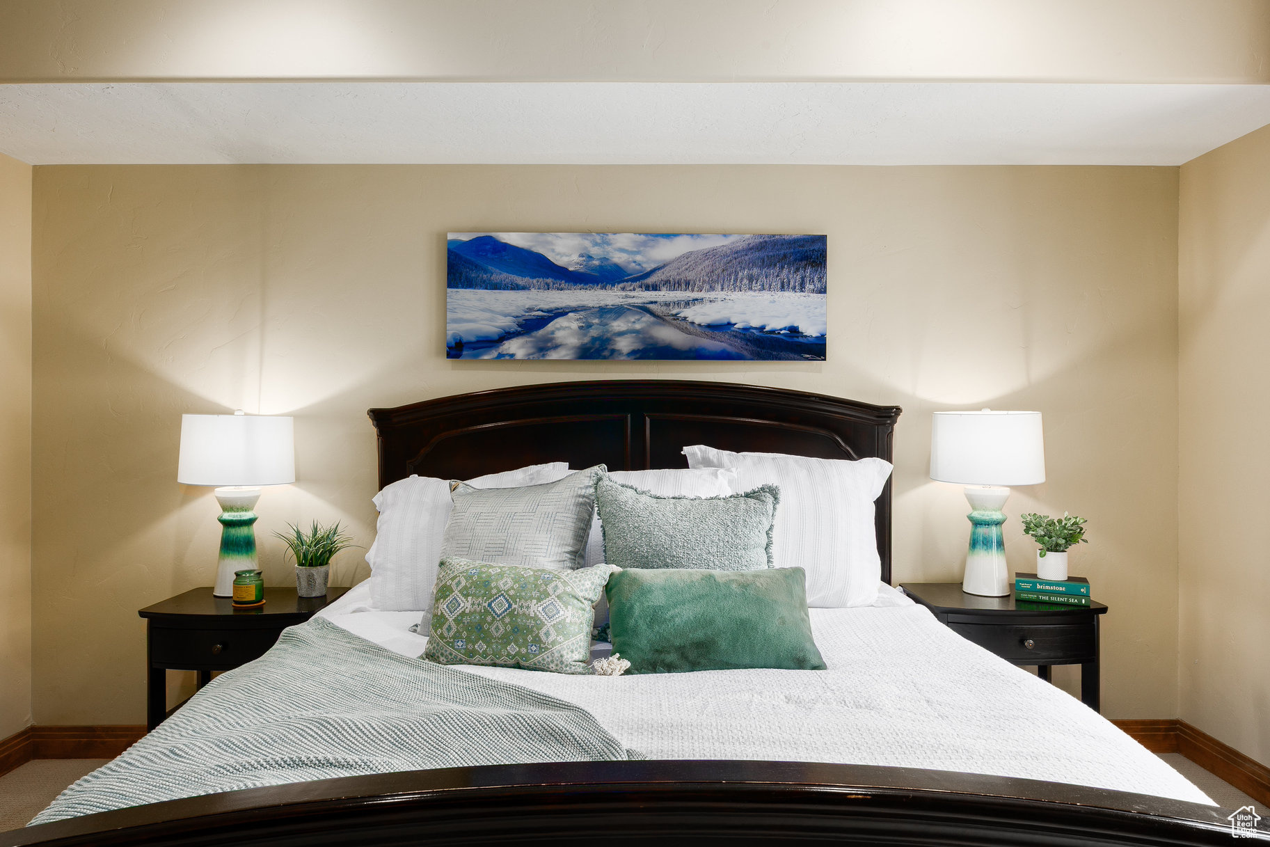 TOWN POINTE - Residential