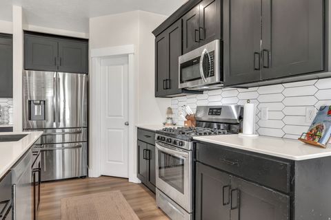 Tiny photo for 1787 S SAWTOOTH BLVD, Santaquin, UT 84655 (MLS # 2151685)