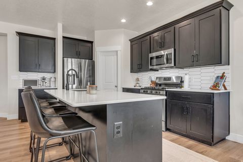 Tiny photo for 1787 S SAWTOOTH BLVD, Santaquin, UT 84655 (MLS # 2151685)