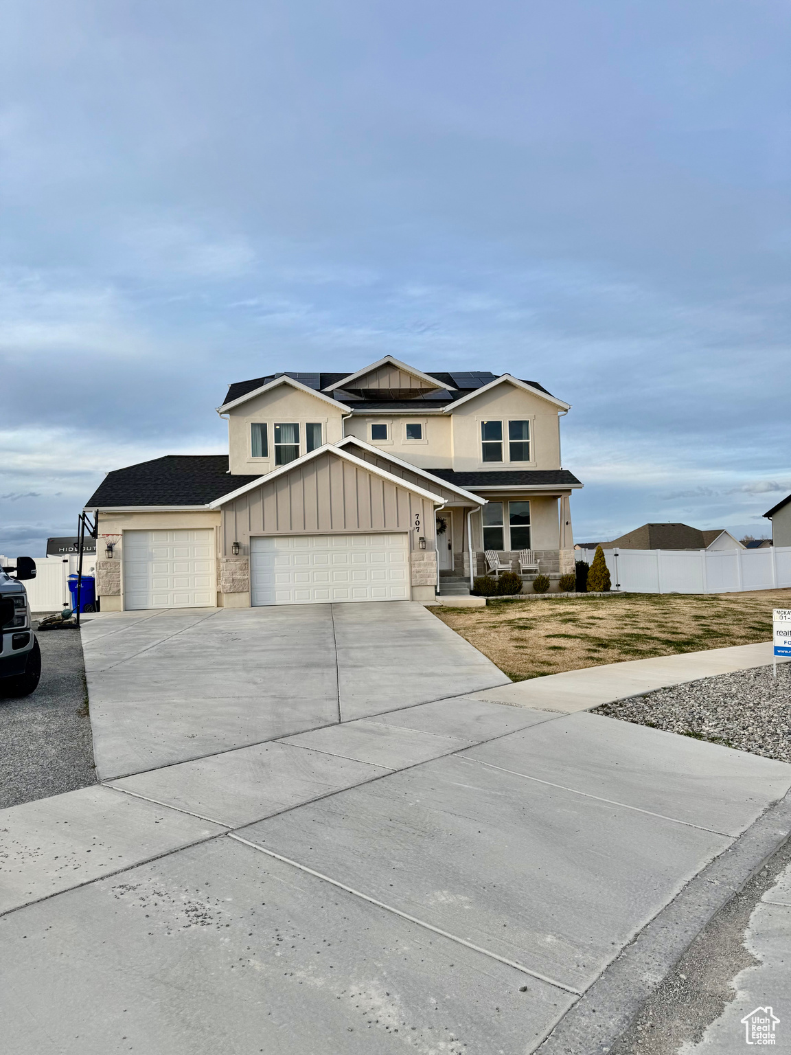 707 E Clover Gate Ln, Grantsville, Utah image 2