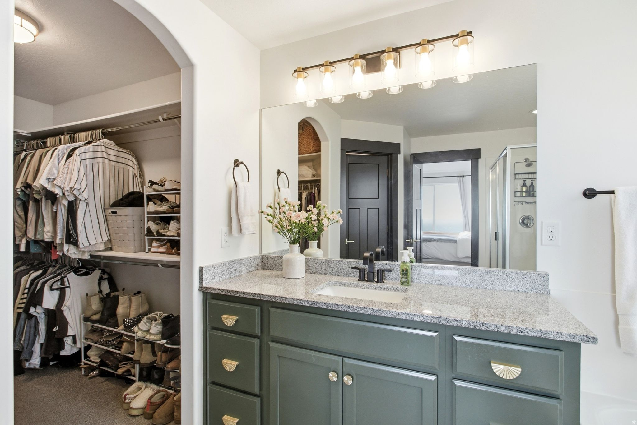 CANYON HILLS - Residential